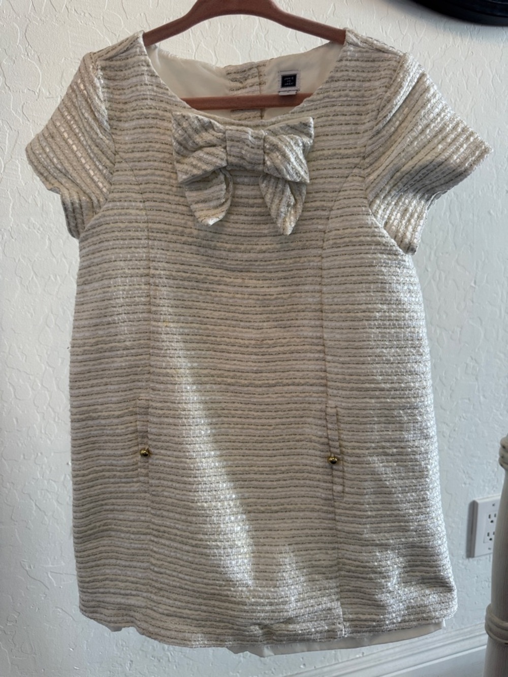 Janie and Jack Cream and Gold Tweed Bow-Front Shift Dress